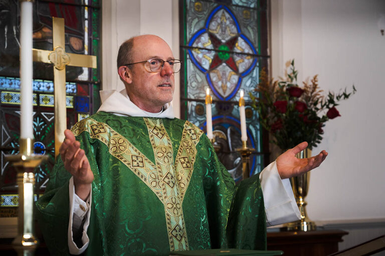 Rite I – Contemplative Service of Holy Eucharist